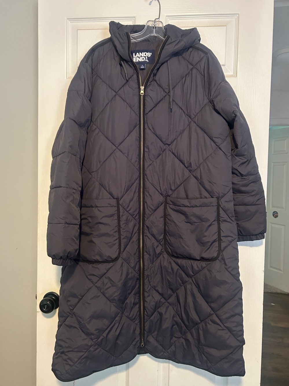 Women's FeatherFree Insulated Diamond Quilted Maxi. Size L. Color: Lunar Gray